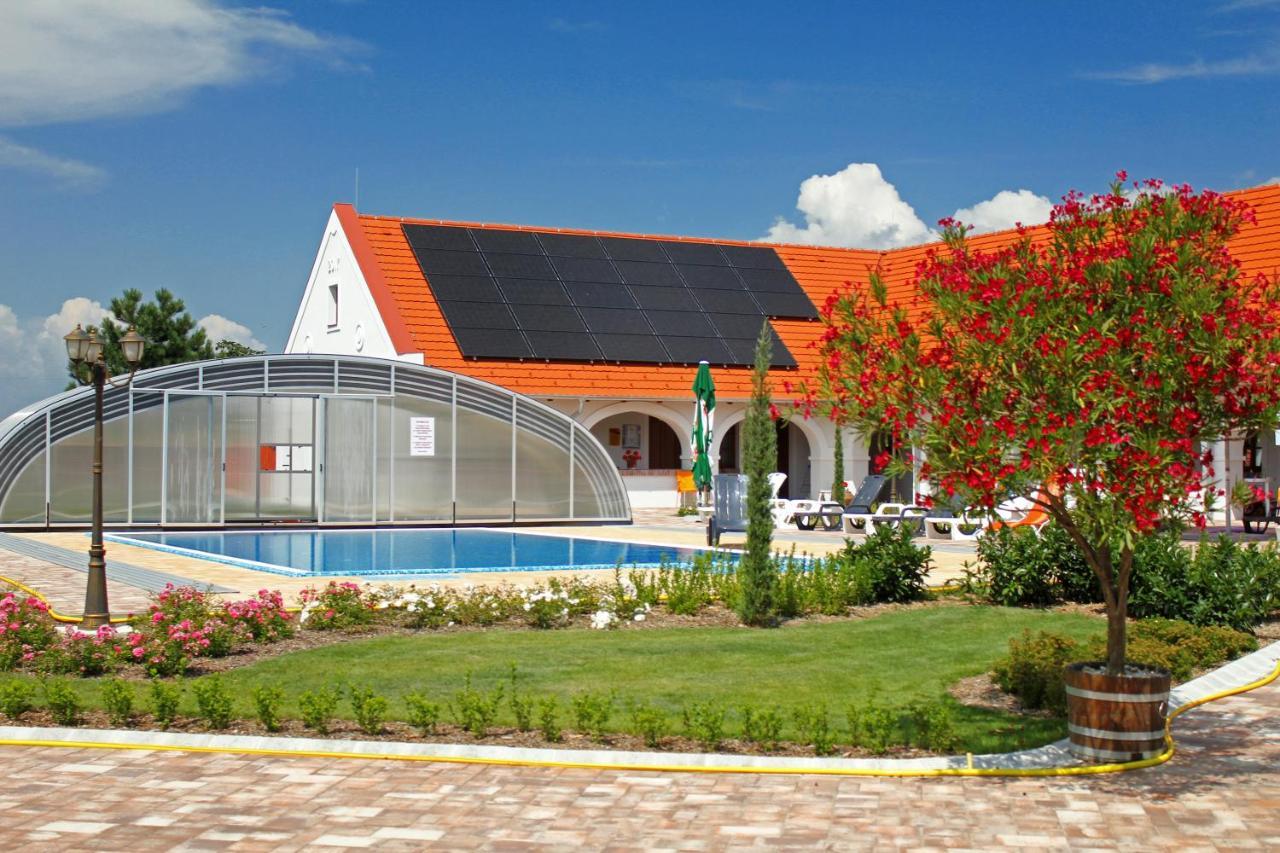 Margareta Panzio Hotel Horvátzsidány Екстериор снимка